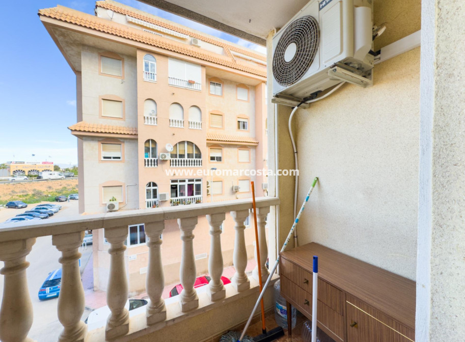 Venta - Apartamento / piso - Torrevieja - TORREVIEJA