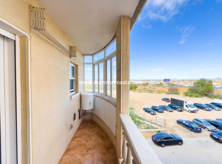 Venta - Apartamento / piso - Torrevieja - TORREVIEJA