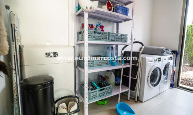 Sale - Villa - Orihuela - Las Colinas Golf