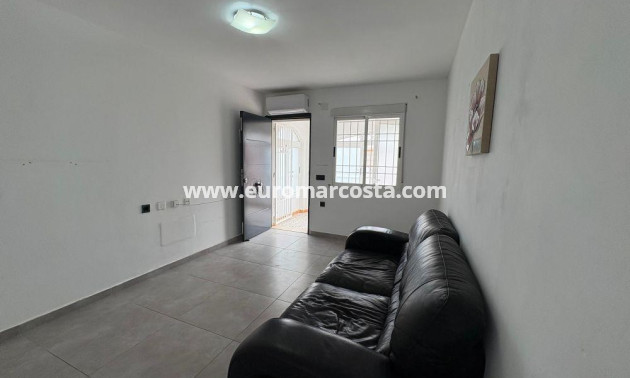 Objekte zum Wiederverkauf - Wohnung - Torrevieja - La Siesta - El Salado - Torreta