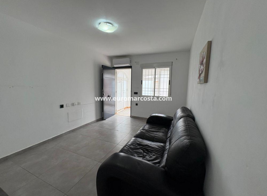 Objekte zum Wiederverkauf - Wohnung - Torrevieja - La Siesta - El Salado - Torreta