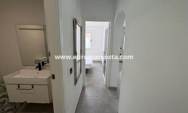 Objekte zum Wiederverkauf - Wohnung - Torrevieja - La Siesta - El Salado - Torreta