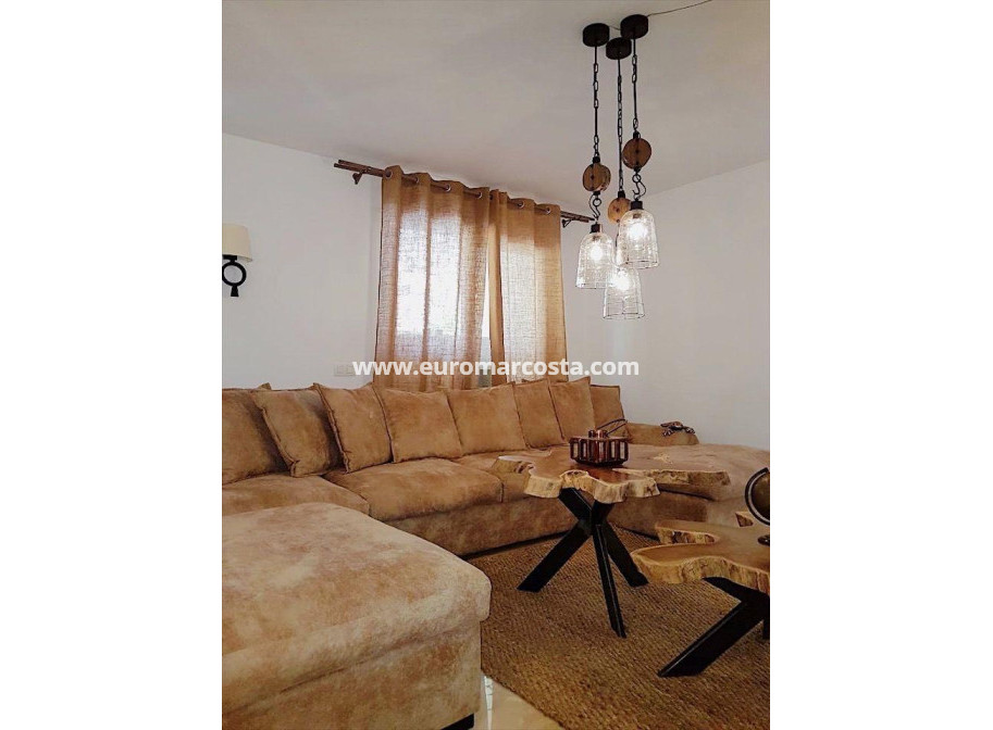 Sale - Apartment / flat - Torrevieja - Orihuela Costa