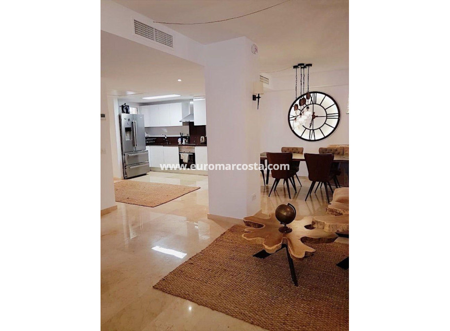 Sale - Apartment / flat - Torrevieja - Orihuela Costa