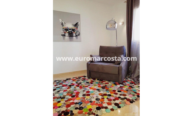 Sale - Apartment / flat - Torrevieja - Orihuela Costa
