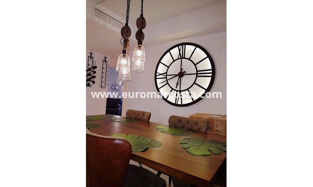 Sale - Apartment / flat - Torrevieja - Orihuela Costa