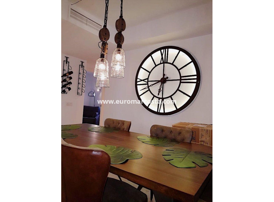 Sale - Apartment / flat - Torrevieja - Orihuela Costa