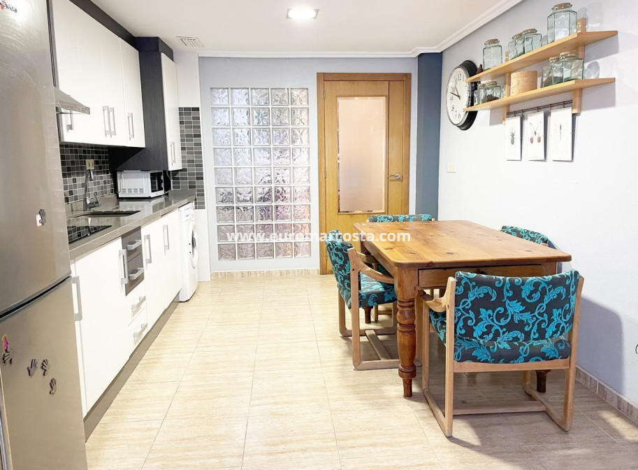 Venta - Apartamento / piso - Torrevieja - TORREVIEJA