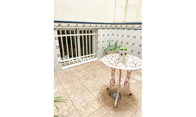 Venta - Apartamento / piso - Torrevieja - TORREVIEJA