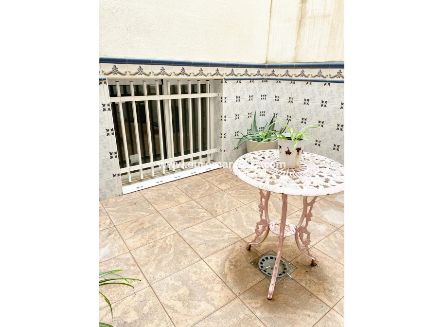 Venta - Apartamento / piso - Torrevieja - TORREVIEJA