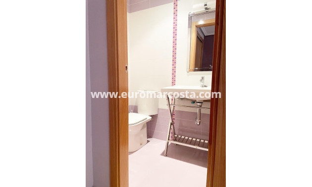 Venta - Apartamento / piso - Torrevieja - TORREVIEJA