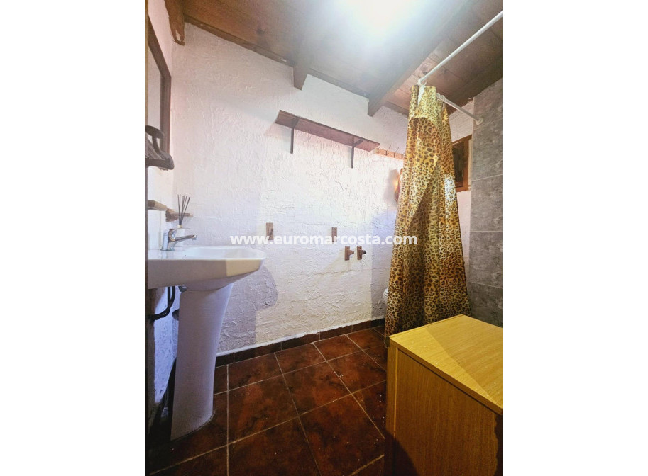 Objekte zum Wiederverkauf - Villa freitstehend - Dolores - Comunidad valenciana