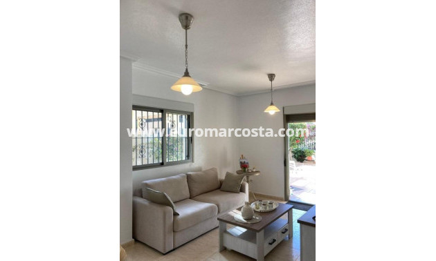 Sale - Apartment / flat - Guardamar del Segura