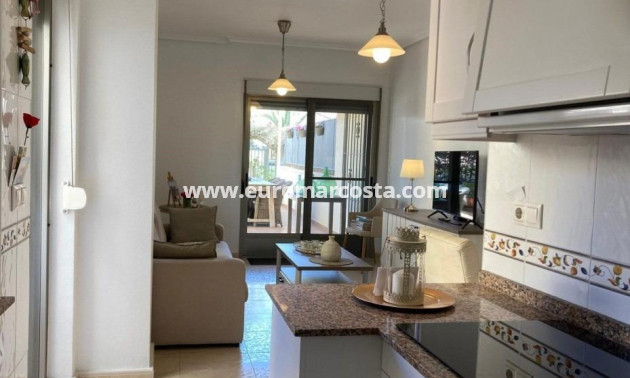 Sale - Apartment / flat - Guardamar del Segura