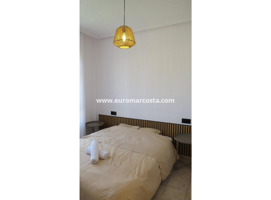 Objekte zum Wiederverkauf - Wohnung - Orihuela Costa