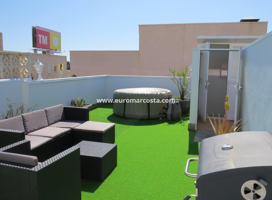 Objekte zum Wiederverkauf - Wohnung - Orihuela Costa