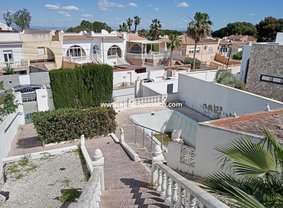 Venta - Villa - Torrevieja - Los Balcones - Los Altos del Edén