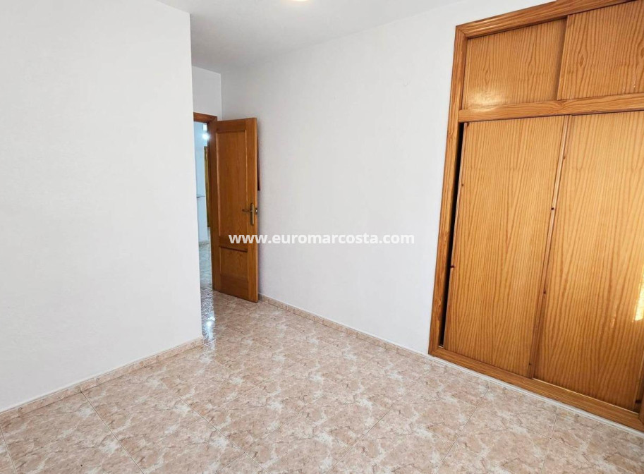 Venta - Apartamento / piso - Torrevieja - TORREVIEJA