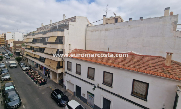 Objekte zum Wiederverkauf - Wohnung - Torrevieja - TORREVIEJA