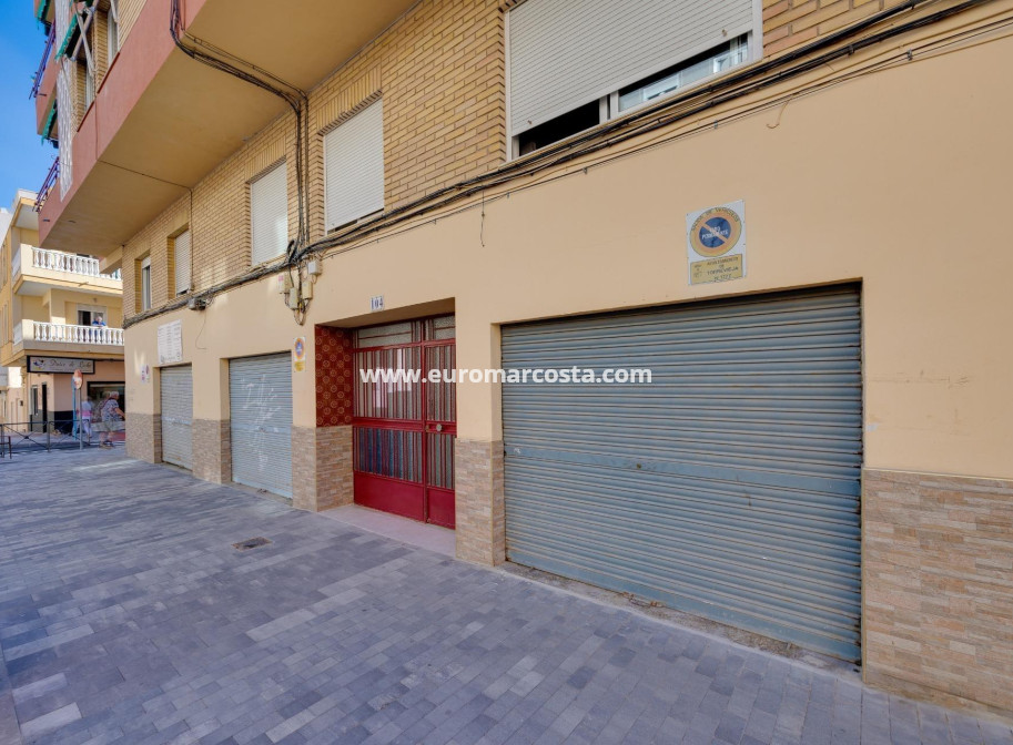 Objekte zum Wiederverkauf - Garage - Torrevieja - TORREVIEJA