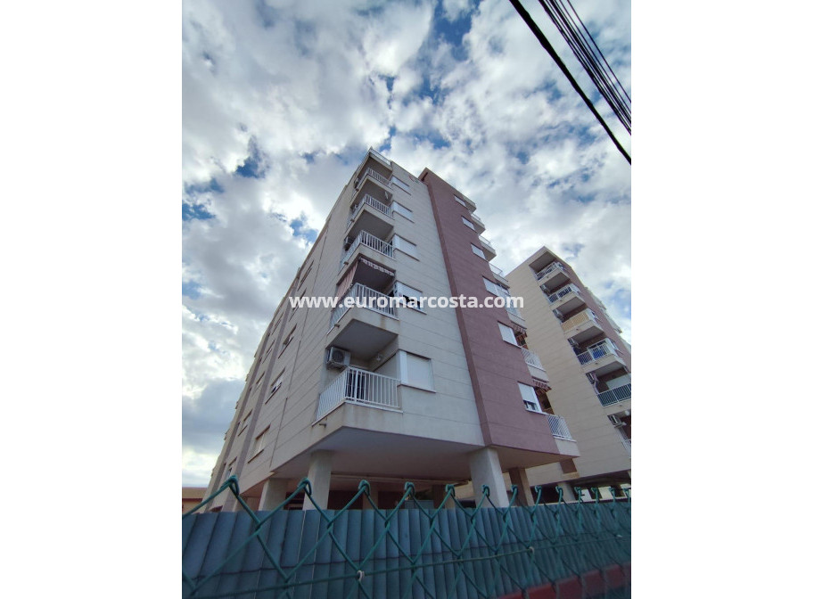 Objekte zum Wiederverkauf - Wohnung - Torrevieja - TORREVIEJA