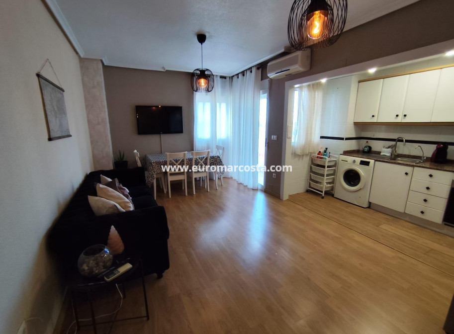 Objekte zum Wiederverkauf - Wohnung - Torrevieja - TORREVIEJA
