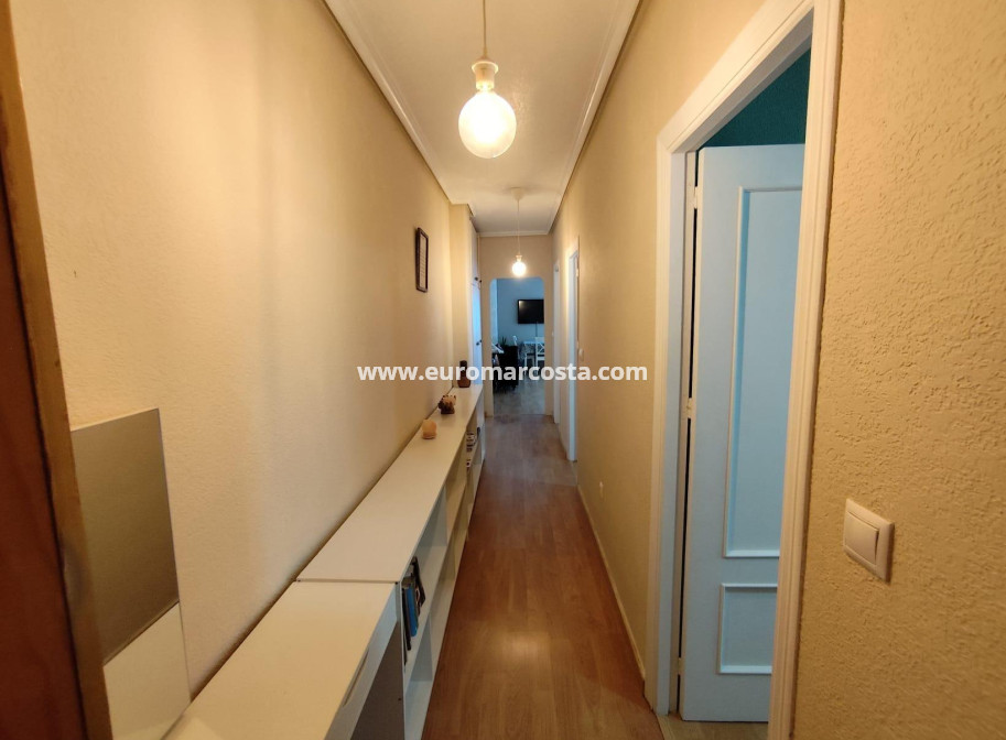 Objekte zum Wiederverkauf - Wohnung - Torrevieja - TORREVIEJA