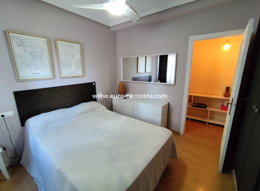Objekte zum Wiederverkauf - Wohnung - Torrevieja - TORREVIEJA