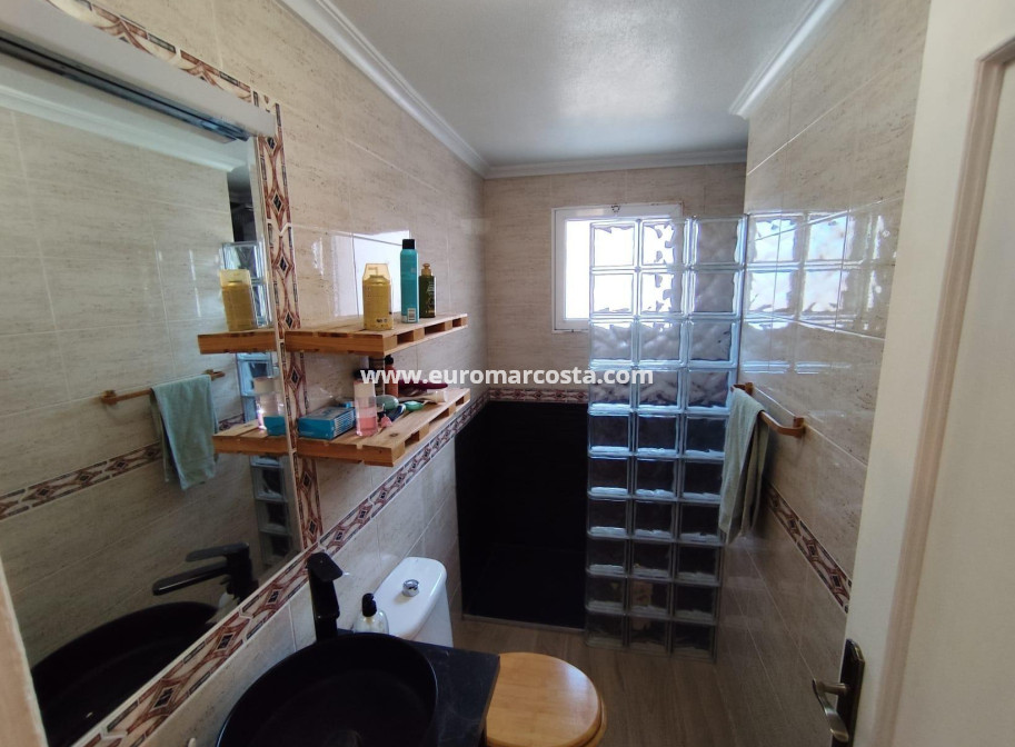 Objekte zum Wiederverkauf - Wohnung - Torrevieja - TORREVIEJA