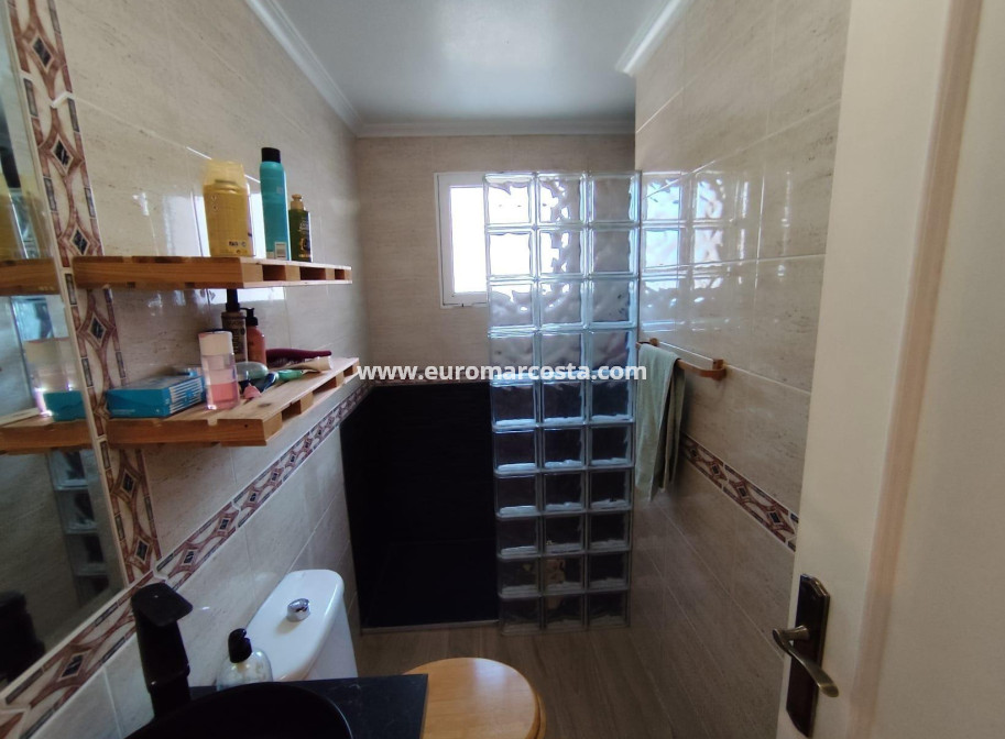Objekte zum Wiederverkauf - Wohnung - Torrevieja - TORREVIEJA