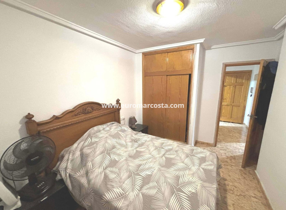Venta - Apartamento / piso - Torrevieja - TORREVIEJA