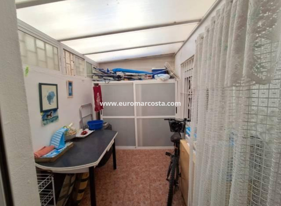 Objekte zum Wiederverkauf - Bungalow - Torrevieja - TORREVIEJA