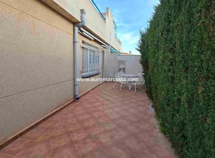 Objekte zum Wiederverkauf - Wohnung - Torrevieja - TORREVIEJA