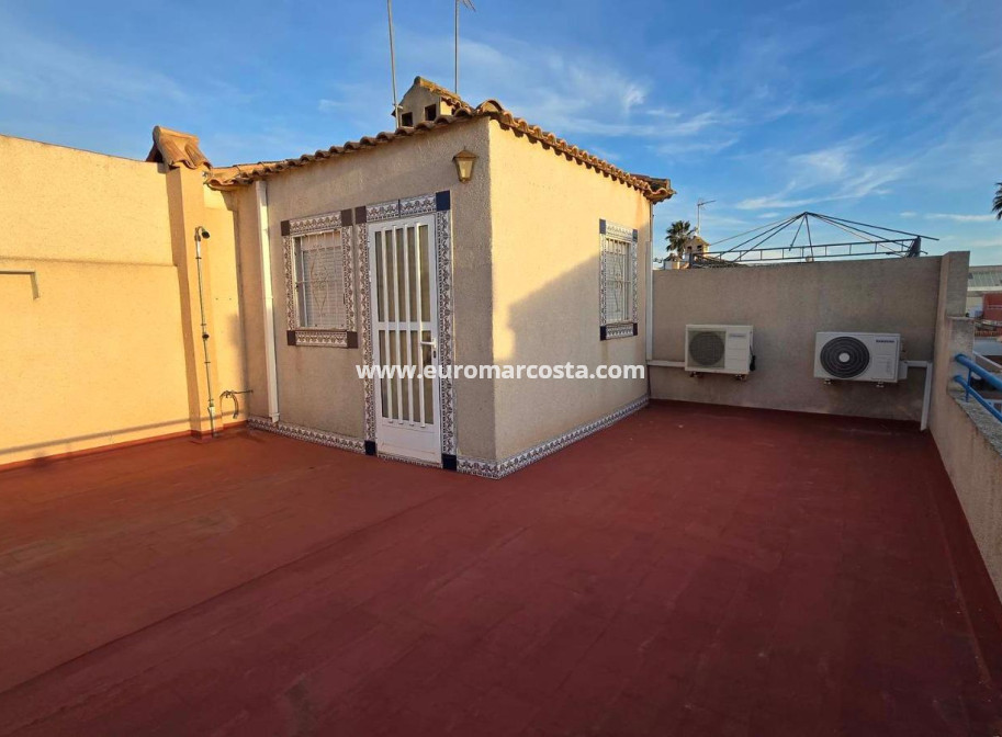 Objekte zum Wiederverkauf - Wohnung - Torrevieja - TORREVIEJA