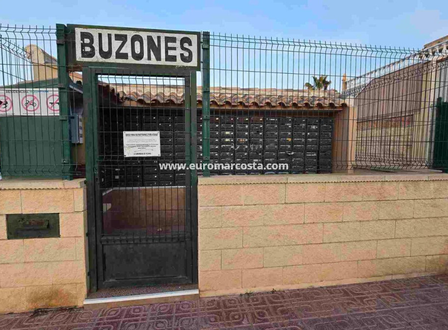 Objekte zum Wiederverkauf - Wohnung - Torrevieja - TORREVIEJA