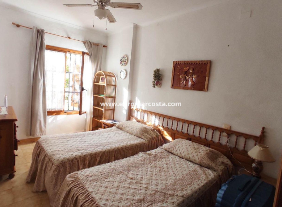 Sale - Apartment / flat - Torrevieja - TORREVIEJA