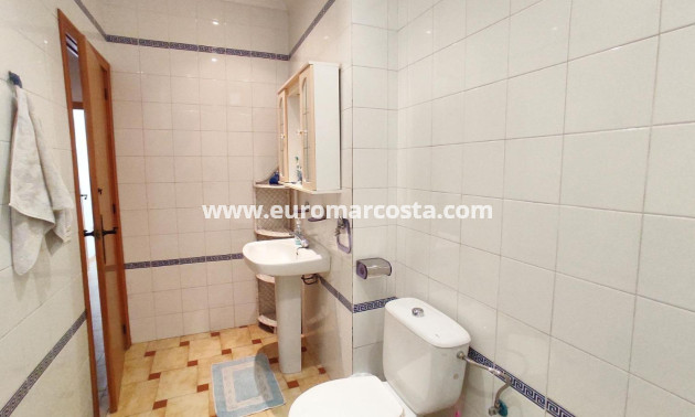 Sale - Apartment / flat - Torrevieja - TORREVIEJA