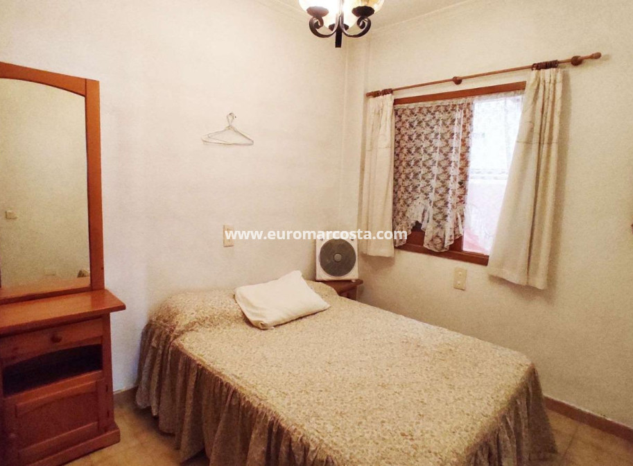 Sale - Apartment / flat - Torrevieja - TORREVIEJA