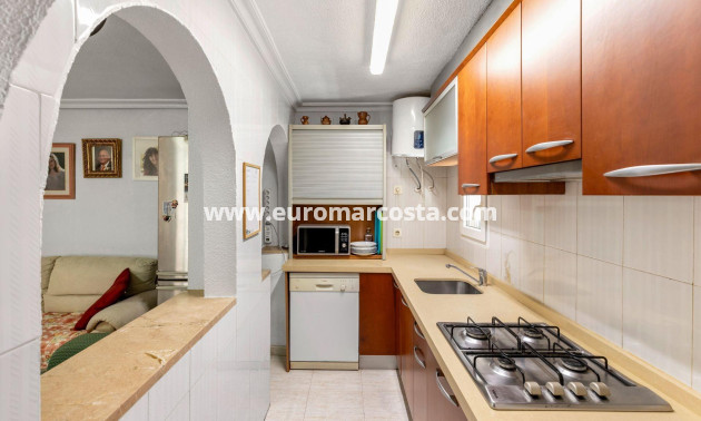 Objekte zum Wiederverkauf - Stadthaus - Torrevieja - Los Europeos