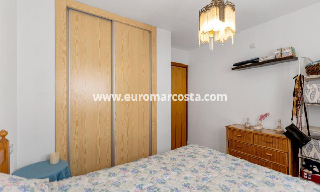 Objekte zum Wiederverkauf - Stadthaus - Torrevieja - Los Europeos