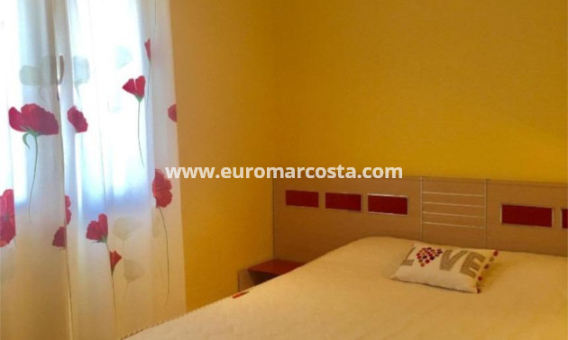 Objekte zum Wiederverkauf - Bungalow - Torrevieja - TORREVIEJA