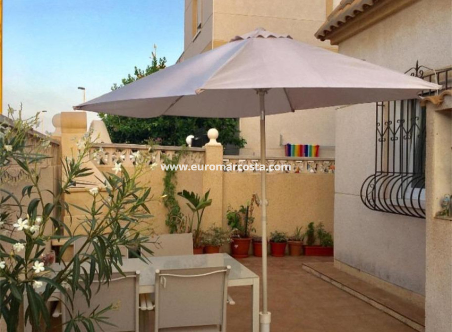 Objekte zum Wiederverkauf - Bungalow - Torrevieja - TORREVIEJA