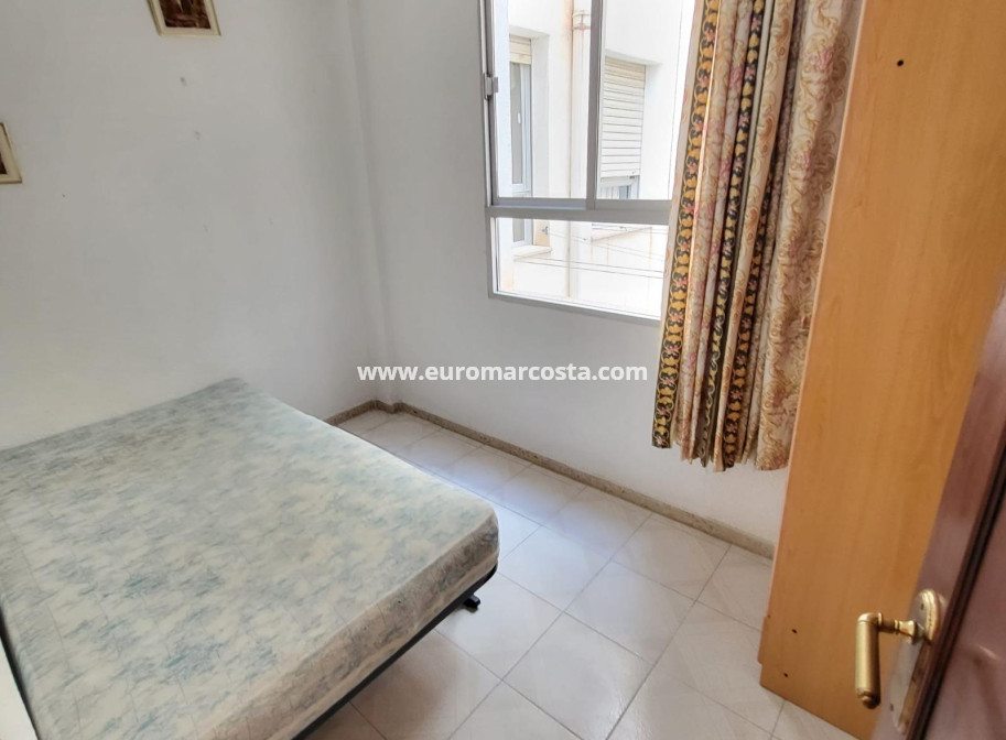 Objekte zum Wiederverkauf - Wohnung - Torrevieja - TORREVIEJA