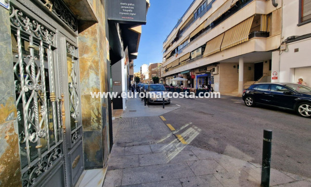 Objekte zum Wiederverkauf - Wohnung - Torrevieja - TORREVIEJA