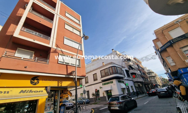 Objekte zum Wiederverkauf - Wohnung - Torrevieja - TORREVIEJA