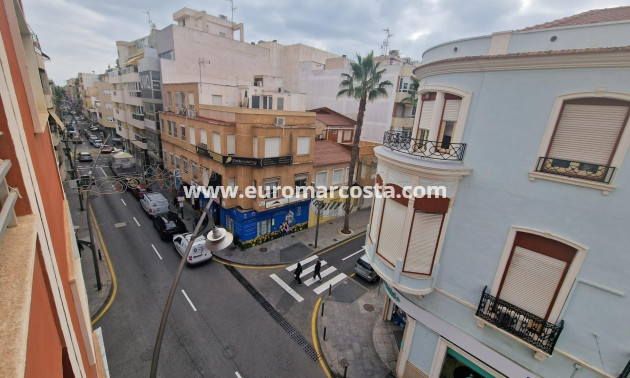 Objekte zum Wiederverkauf - Wohnung - Torrevieja - TORREVIEJA