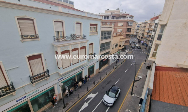 Objekte zum Wiederverkauf - Wohnung - Torrevieja - TORREVIEJA