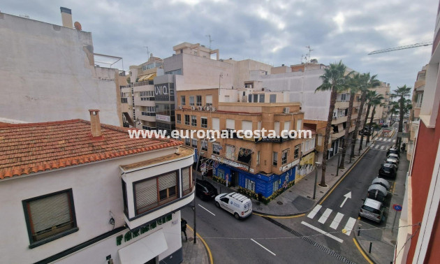 Objekte zum Wiederverkauf - Wohnung - Torrevieja - TORREVIEJA