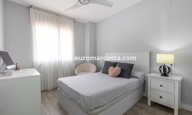 Venta - Apartamento / piso - Torrevieja - La Mata