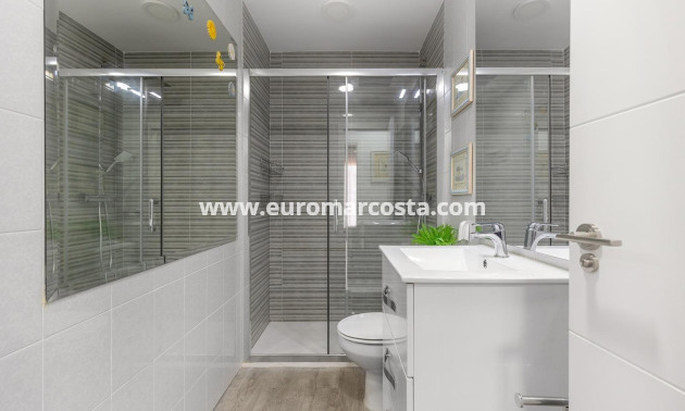 Venta - Apartamento / piso - Torrevieja - La Mata